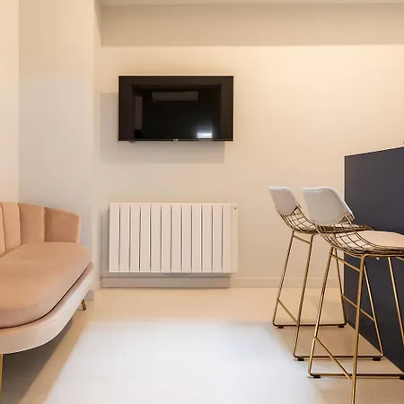 Smartstay Tiny - Jarente Ainay Διαμέρισμα *